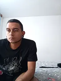 Carlandellie webcam model stream image