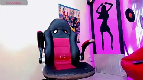 nicol_gill_ webcam model stream image