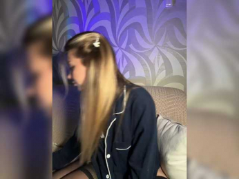 Pekkaboo webcam model stream image