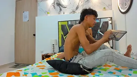 BUTTI_BOYS webcam model stream image