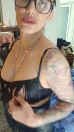 Penele webcam model stream image