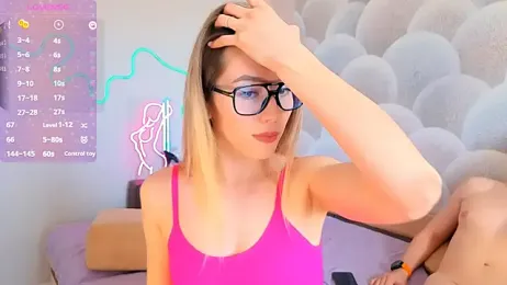 Snikersnik webcam model stream image