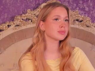 Becca Vressel webcam model stream image