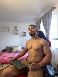 Ezzio_Scolaro webcam model stream image