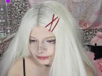 FrirenLovv webcam model stream image