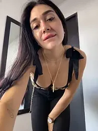LaanaCooper stripchat stream image