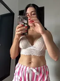 LaanaCooper stripchat stream image