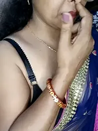 Anushka_21 stripchat stream image
