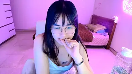 Queen_2k6 stripchat stream image