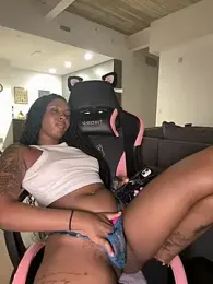 Your_Paris stripchat stream image