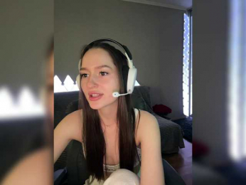 whiteTEA bongacams stream image