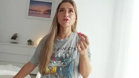 StracciaStella- stripchat stream image