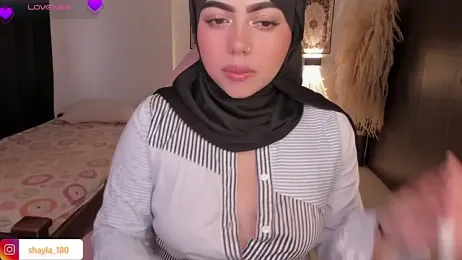 shayla_18 stripchat stream image