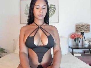 ninagold camsoda stream image