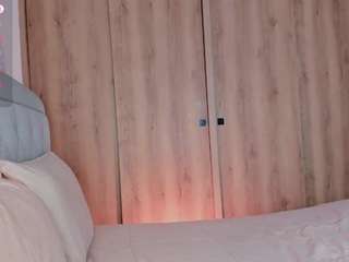 lauracriistina camsoda stream image