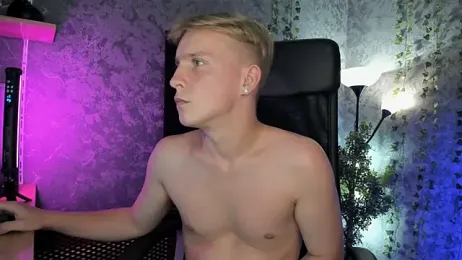 AlexxSweet stripchat stream image