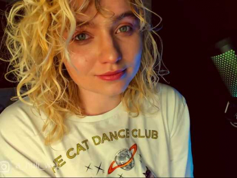 A-Huli bongacams stream image