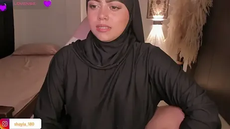 shayla_18 stripchat stream image