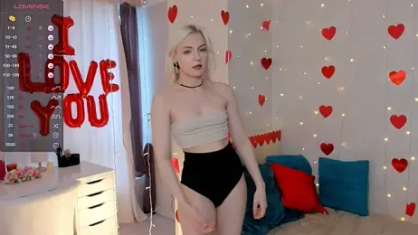 MonaCusson stripchat stream image