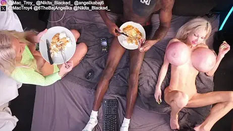 MacTroy stripchat stream image