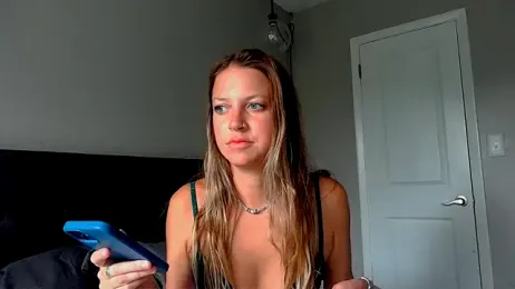 molly_witha_chance stripchat stream image