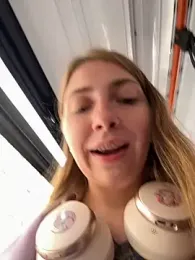 Sunny___Bunny stripchat stream image