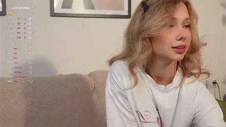 april_blush stripchat stream image