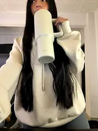 aly_golden_ stripchat stream image