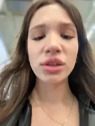 shy_priincess stripchat stream image