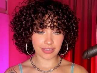 dani-moore camsoda stream image