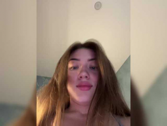 juicy-peachh bongacams stream image