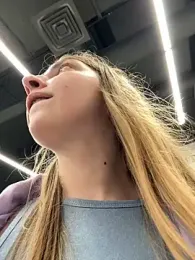 Sunny___Bunny stripchat stream image