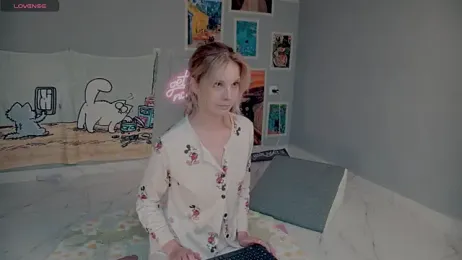 Careful_i_bite stripchat stream image