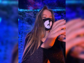 -Summer- bongacams stream image