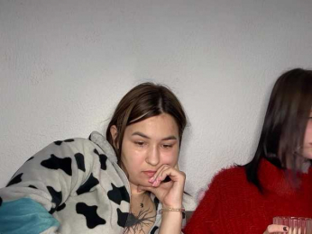 ZoyaVikki bongacams stream image