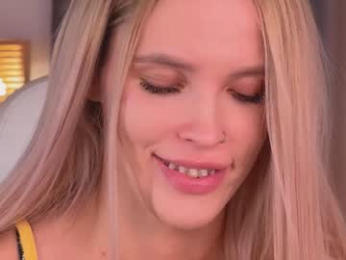 blush_mikki chaturbate stream image