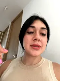LaanaCooper stripchat stream image