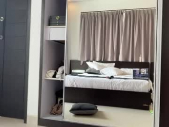 luvlivvyy chaturbate stream image