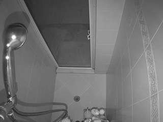 voyeurcam-baileybase-shower camsoda stream image