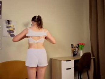 moirebaggs chaturbate stream image