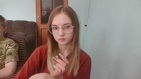 emolina1337 stripchat stream image