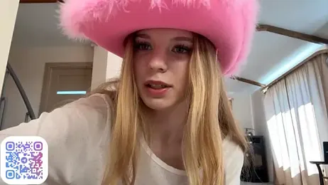 FruityXo stripchat stream image