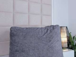 zhuyhong camsoda stream image