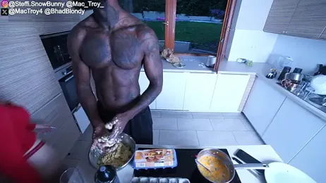 MacTroy stripchat stream image