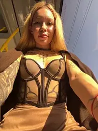 babydolll stripchat stream image