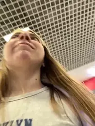 Sunny___Bunny stripchat stream image