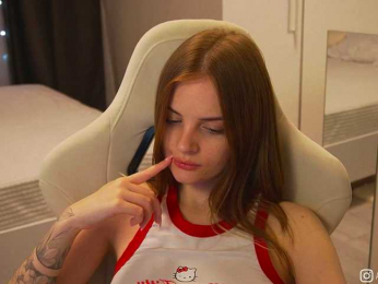 AliceCost bongacams stream image