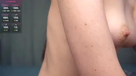 MoiraHavins stripchat stream image