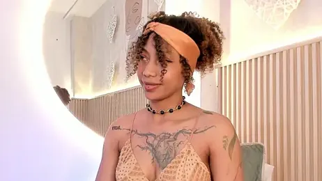 daiana_curly stripchat stream image