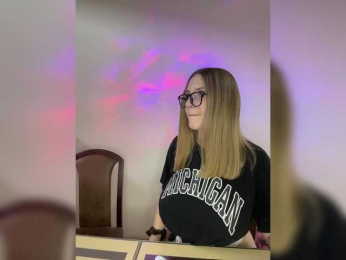 Cris_Mi bongacams stream image